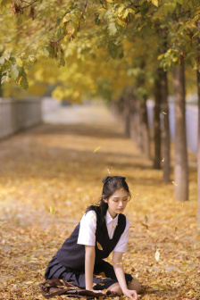 年轻的女老师电影